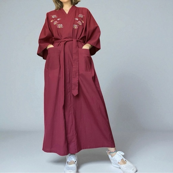 Vintage 80s Chinese Kimono Robe Dragon Embroidery Burgundy Maxi M